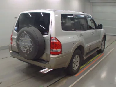 Mitsubishi PAJERO  с аукциона в Японии