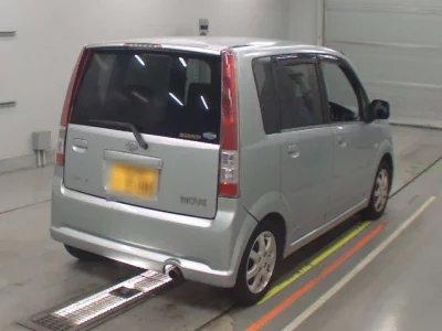 Daihatsu MOVE  с аукциона в Японии