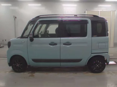 Suzuki Spacia Gear