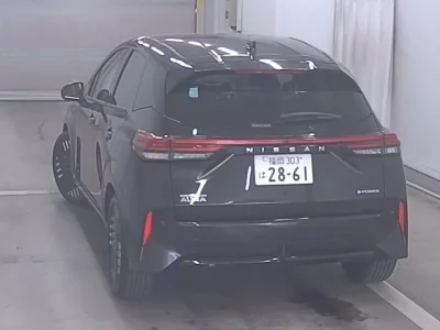 Nissan Aura