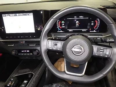 Nissan Aura
