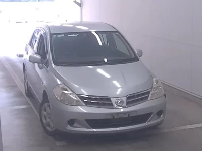 Nissan Tiida Latio