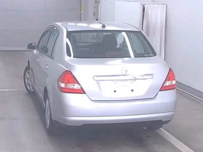 Nissan TIIDA LATIO