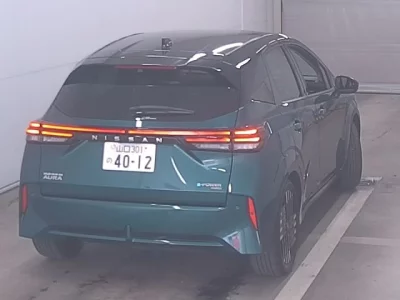 Nissan Aura