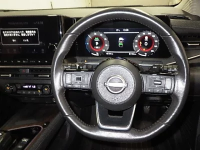 Nissan Aura