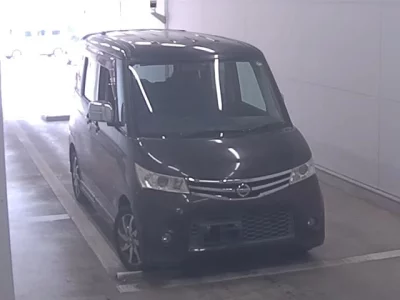 Nissan ROOX  с аукциона в Японии