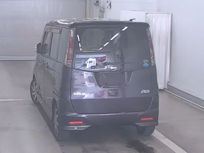 Nissan ROOX  с аукциона в Японии