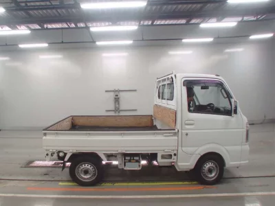 Mazda Scrum Truck