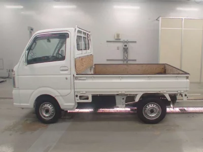 Mazda Scrum Truck