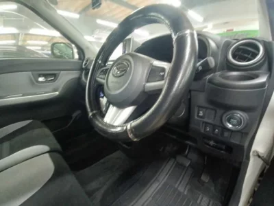 Daihatsu Cast  с аукциона в Японии