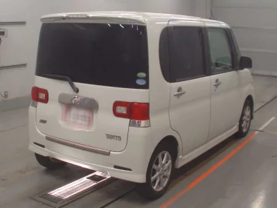 Daihatsu TANTO  с аукциона в Японии