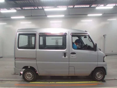 Mitsubishi Minicab Van