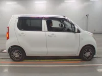 Suzuki WAGON R лот № 50282 оценка 4  с аукциона в Японии 2