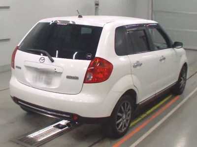 Mazda Verisa