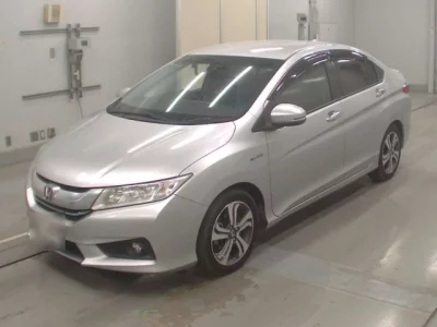 Honda GRACE  с аукциона в Японии