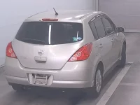 Nissan TIIDA лот № 4088 оценка 3.5  с аукциона в Японии 3