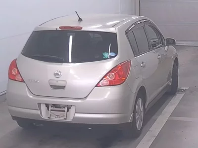 Nissan TIIDA  с аукциона в Японии