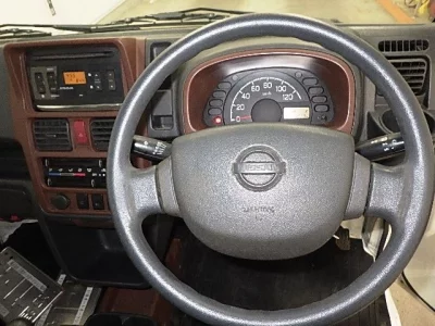 Nissan NT100 Clipper