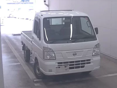 Nissan NT100 Clipper