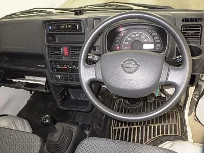 Nissan NT100 Clipper