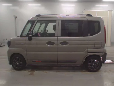 Suzuki Spacia Gear