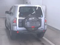 Mitsubishi PAJERO лот № 14 оценка 4  с аукциона в Японии 1