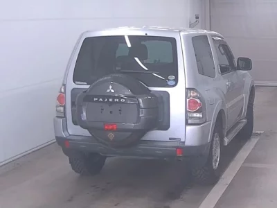 Mitsubishi PAJERO  с аукциона в Японии