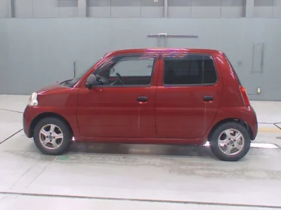 Daihatsu Esse