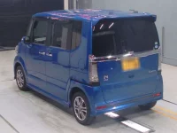 Honda N BOX лот № 30006 оценка 4  с аукциона в Японии 5