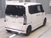 Honda N BOX лот № 30007 оценка 4  с аукциона в Японии 1