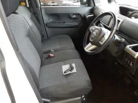 Daihatsu WAKE лот № 30009 оценка 4.5  с аукциона в Японии 7