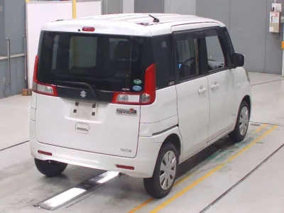 Suzuki Spacia