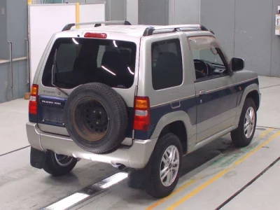 Mitsubishi Pajero Mini
