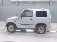 Suzuki JIMNY лот № 30320 оценка R  с аукциона в Японии 3