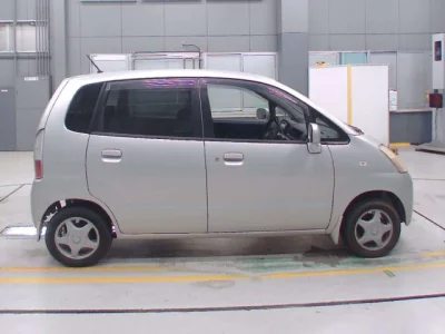 Suzuki MRWAGON