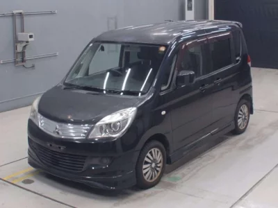 Mitsubishi DELICA D2  с аукциона в Японии