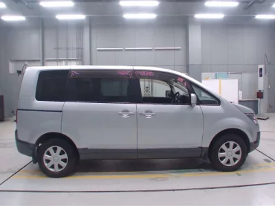 Mitsubishi DELICA D5  с аукциона в Японии