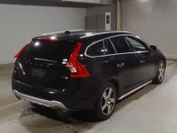 Volvo V60 лот № 7196 оценка 4  с аукциона в Японии 1