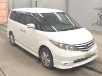 Honda ELYSION лот № 9002 оценка 3.5  с аукциона в Японии 4