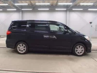 Honda ELYSION лот № 3197 оценка R  с аукциона в Японии 2