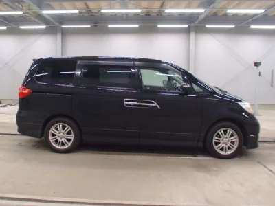 Honda ELYSION  с аукциона в Японии