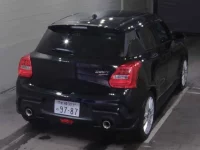 Suzuki SWIFT лот № 6025 оценка 4  с аукциона в Японии 1