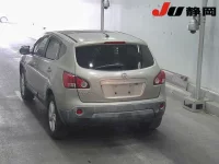 Nissan DUALIS лот № 3015 оценка 3  с аукциона в Японии 1