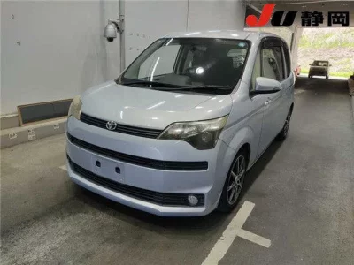 Toyota SPADE  с аукциона в Японии