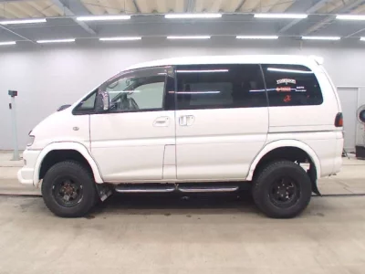 Mitsubishi Delica