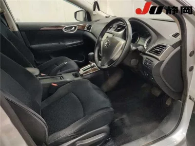 Nissan SYLPHY  с аукциона в Японии