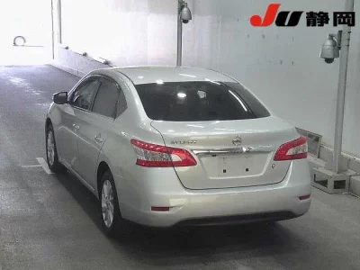 Nissan SYLPHY  с аукциона в Японии