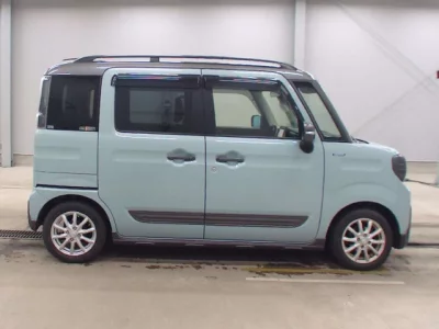 Suzuki Spacia Gear