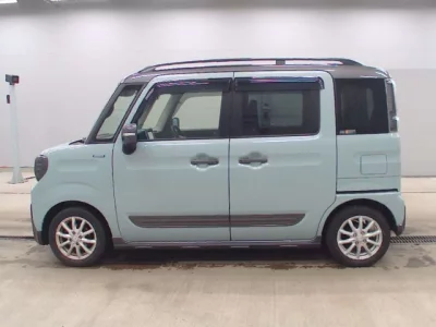 Suzuki Spacia Gear