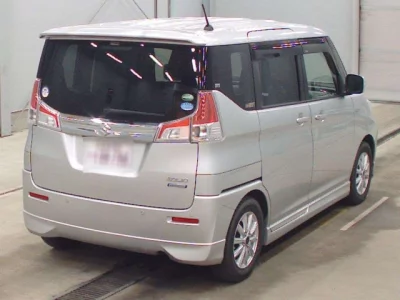 Suzuki Solio